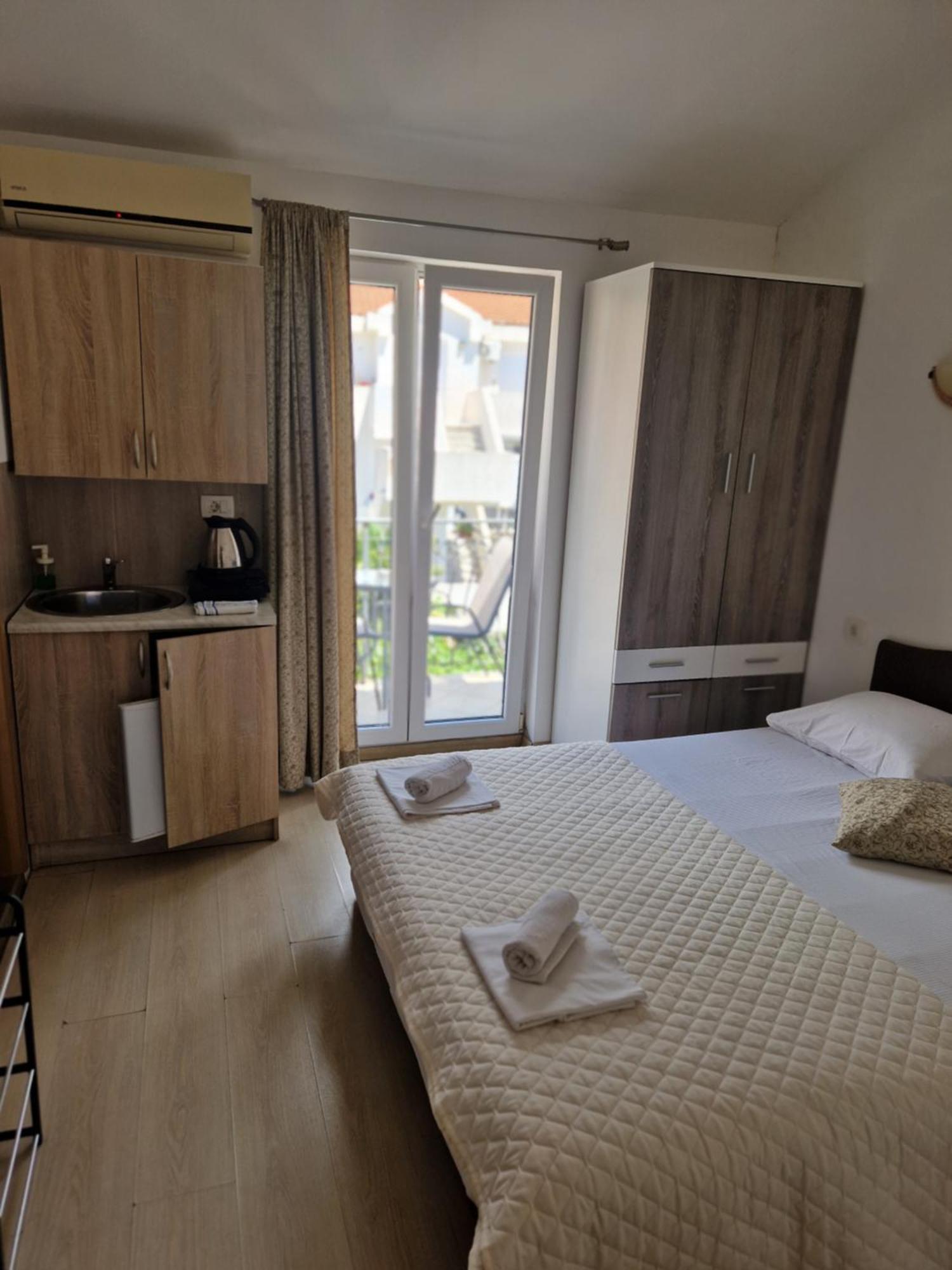 Guest House Damjana Budva Exterior foto